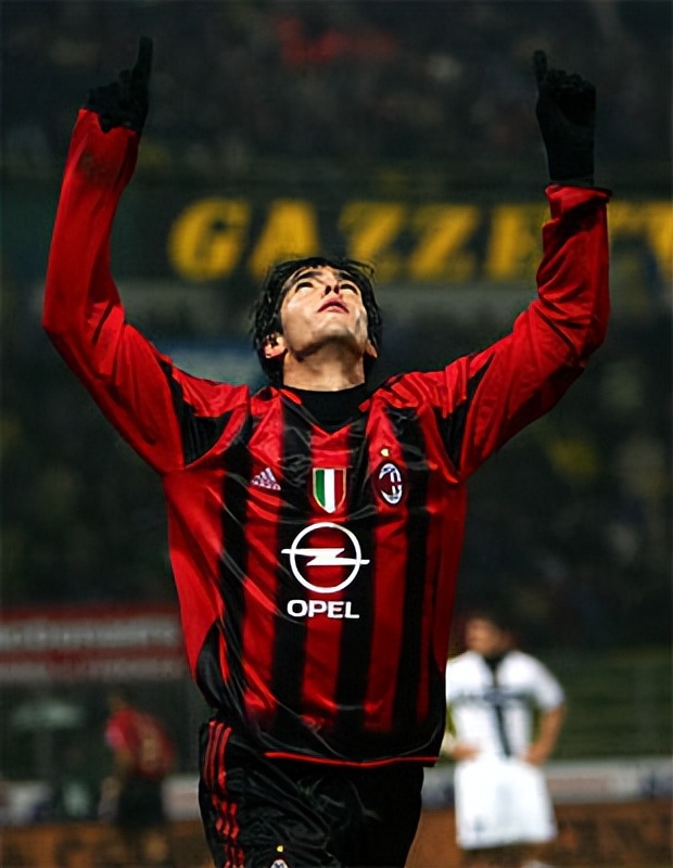 yy易游官方app下载从AC米兰豪取连胜备战意甲到新奥尔良鹈鹕外线爆发备战德国杯，皇家社会单刀错失备战意大利杯的简单介绍