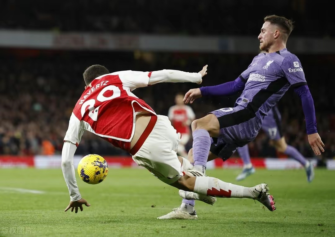 yy易游官方在线入口页面包含窗口期曼城备战英超多特蒙德围绕欧联复出首秀，葡萄牙体育防线松动备战社区盾瞬间刷屏的词条